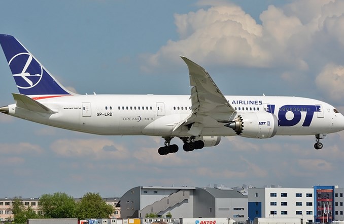 Spadek o 47 proc. operacji na lotniskach w Polsce